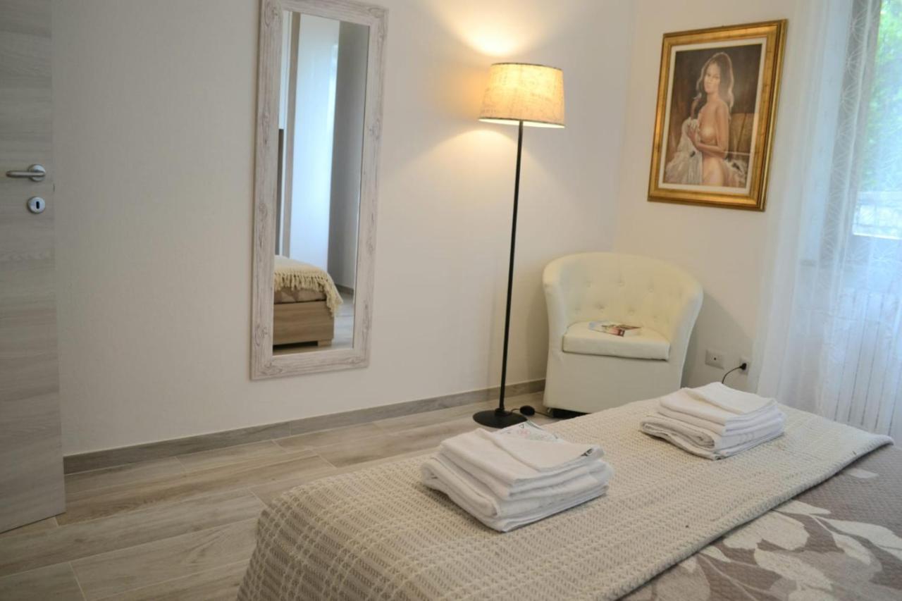 Le Grigne Guesthouse - The Garden Oliveto Lario Luaran gambar