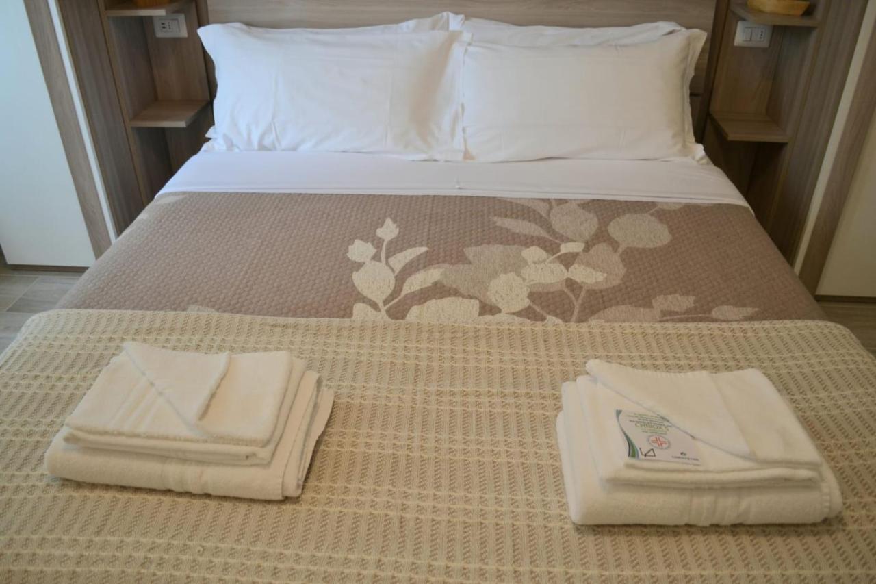 Le Grigne Guesthouse - The Garden Oliveto Lario Luaran gambar