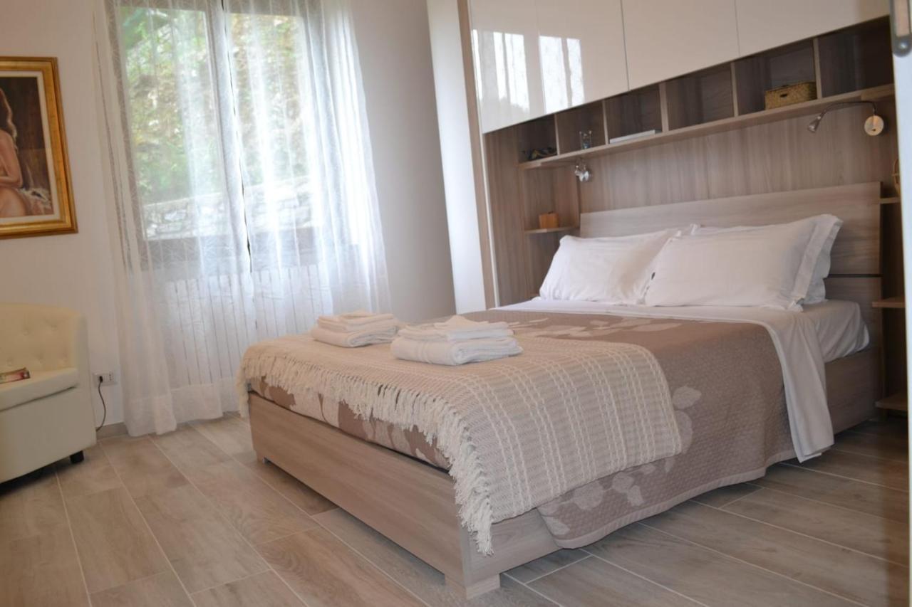 Le Grigne Guesthouse - The Garden Oliveto Lario Luaran gambar